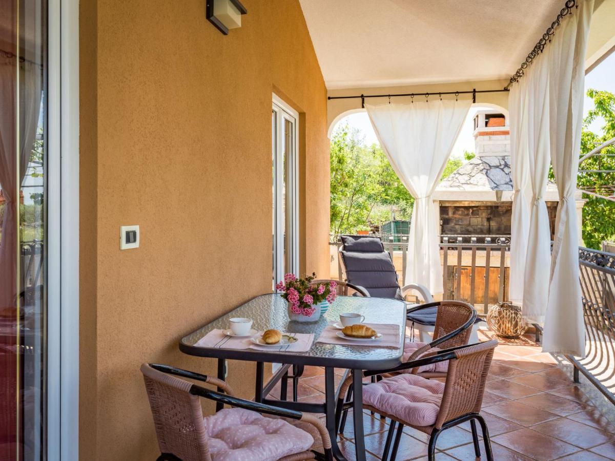 Apartment Cancar-1 By Interhome Пореч Экстерьер фото